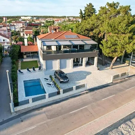 Seaside With A Swimming Pool Sveti Filip I Jakov, Biograd - 25471