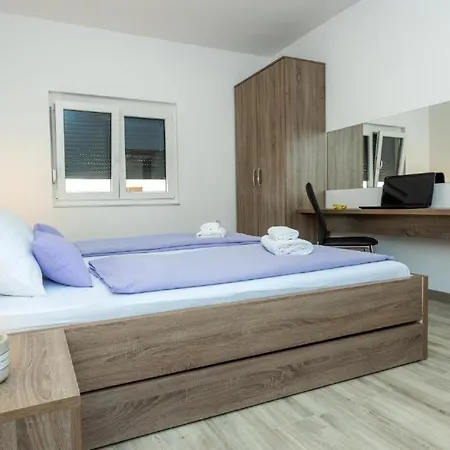 Seaside With A Swimming Pool Sveti Filip I Jakov, Biograd - 25471