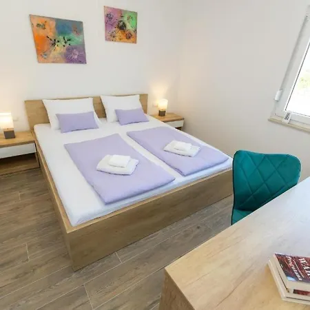 Seaside With A Swimming Pool Sveti Filip I Jakov, Biograd - 25471