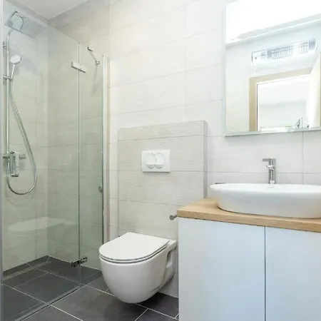 Seaside With A Swimming Pool Sveti Filip I Jakov, Biograd - 25471 سفيتي فيليب ياكوف